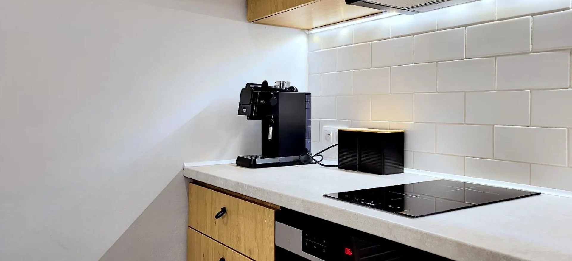 Kana - Stylish Apartment In Krakow Pomorska - Close, Wifi, Smart Tv